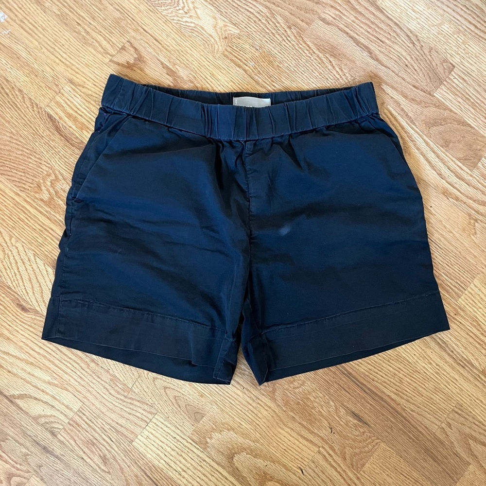Everlane elastic waist shorts